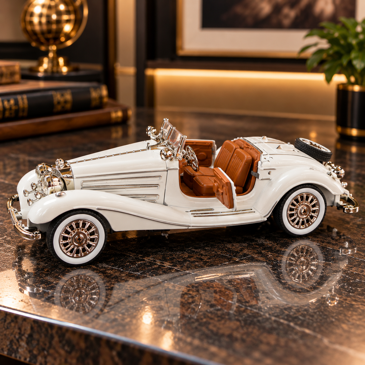 Mercedes 500 Vintage Roadster Die-Cast Model – Classic Collectible — product image 3