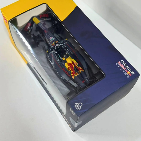 Rastar Oracle Red Bull Racing RB19 Formula 1 Die-Cast Model Car 1:24 Scale